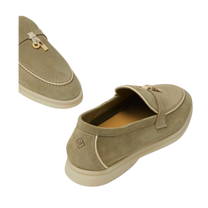<tc>Loro Piana</tc> 女士夏季 Charms Walk 樂福鞋（絨面革）
