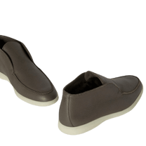 <tc>Loro Piana</tc> 男士露趾踝靴（鹿皮配海狸毛皮）