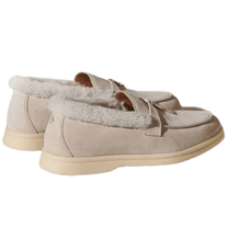 <tc>Loro Piana</tc> 女士夏季 Charms Walk 樂福鞋（麂皮配海狸毛）