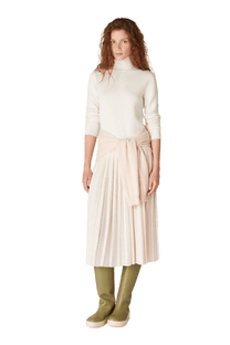 <tc>Loro Piana</tc> بلوزة باركسفيل النسائية ذات الياقة المدورة