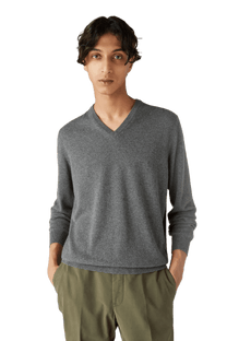 <tc>Loro Piana</tc> เสื้อคอวีคลาสสิกสำหรับผู้ชาย