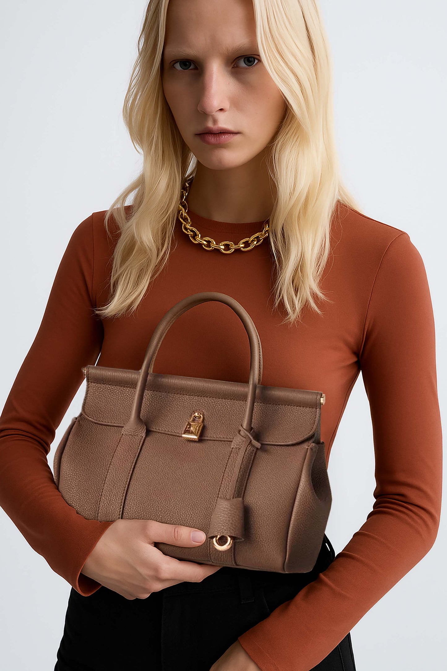 Loro Piana Women's Loom bag L25 (Grained Calfskin)