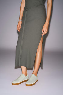 <tc>Loro Piana</tc> 女款 Tennis Walk 運動鞋（絨面小牛皮）