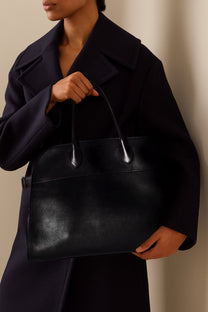 <tc>The Row</tc> Margaux 17 柔軟皮革包