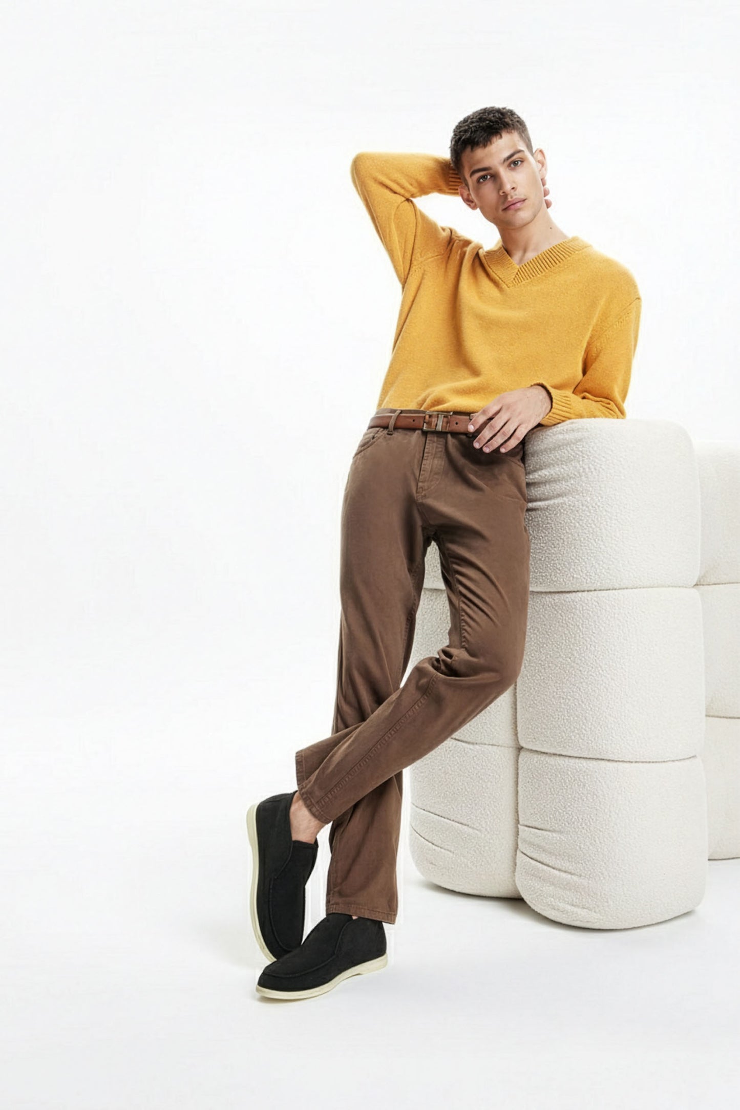 <tc>Loro Piana</tc> 男款開放式 Chukka 靴（絨面革配海狸毛）