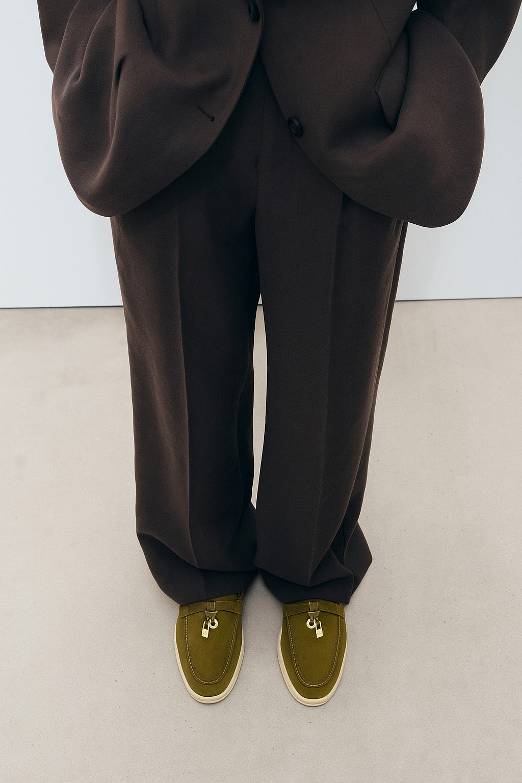 <tc>Loro Piana</tc> 女士夏季 Charms Walk 樂福鞋（絨面革）