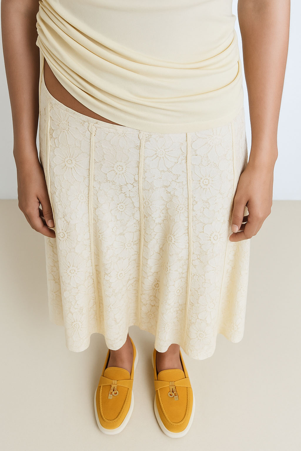 <tc>Loro Piana</tc> 女士夏季 Charms Walk 樂福鞋（絨面革）
