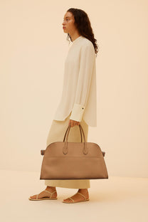 <tc>The Row</tc> EW Margaux 皮革包
