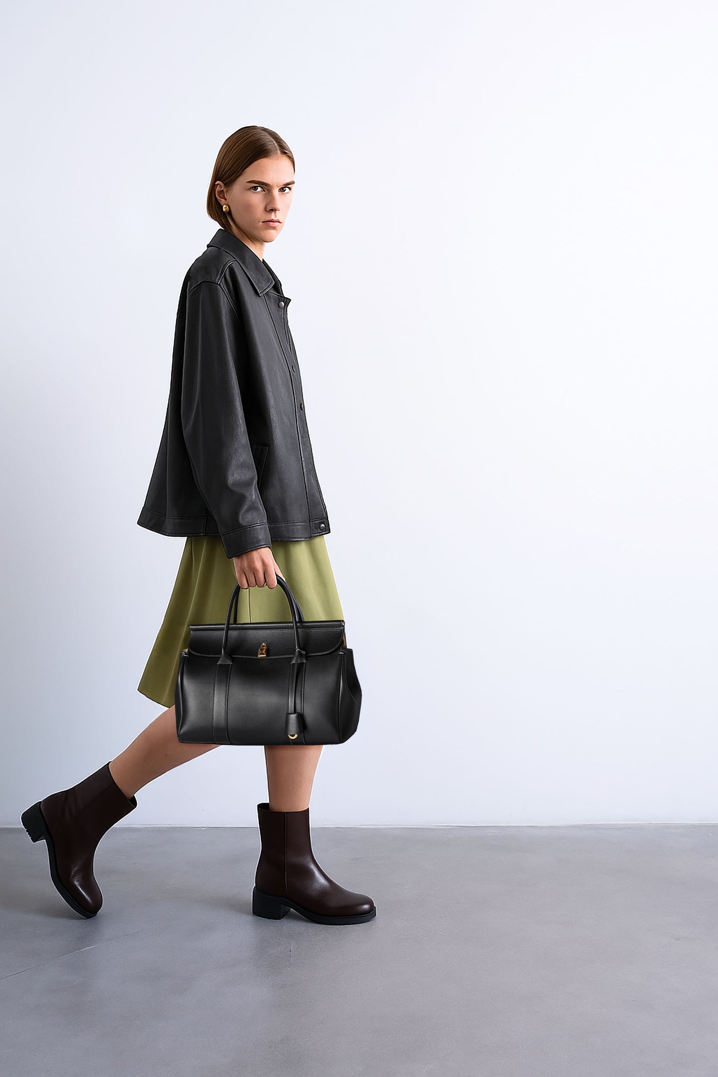 Loro Piana Women's Loom bag L32 (Smooth Calfskin)