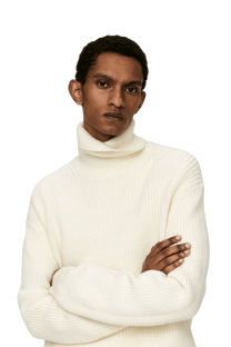 <tc>Arket</tc> เสื้อจัมเปอร์คอเต่าผ้าขนสัตว์หนาสำหรับผู้ชาย