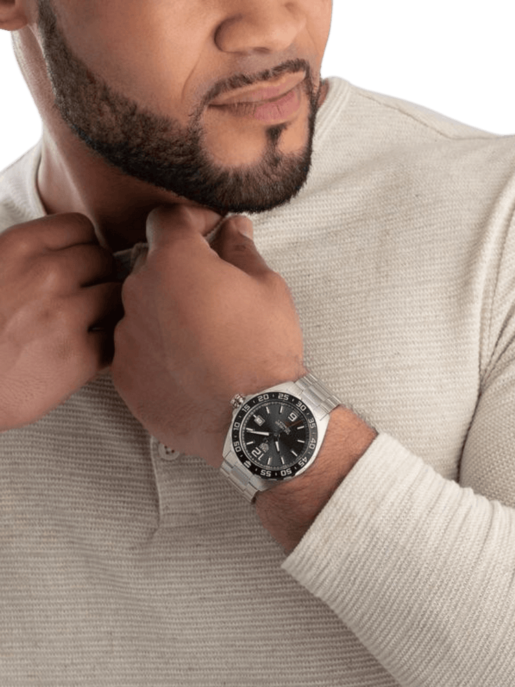 <tc>TAG Heuer</tc> Formula 1 Calibre 5 自動男士灰色鋼計時碼錶 43 毫米腕錶
