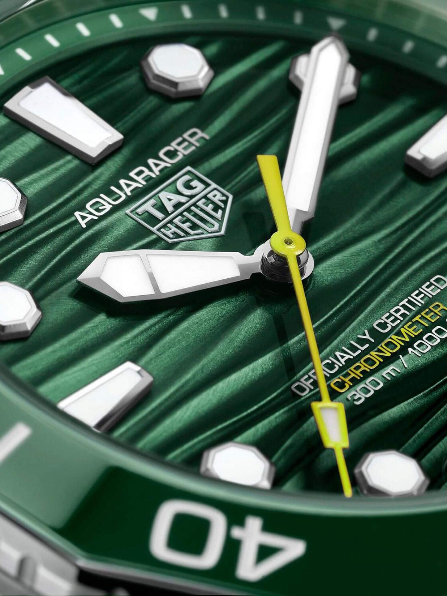 TAG Heuer Aquaracer Professional 300 Date 42mm Green Dial Men's Watch